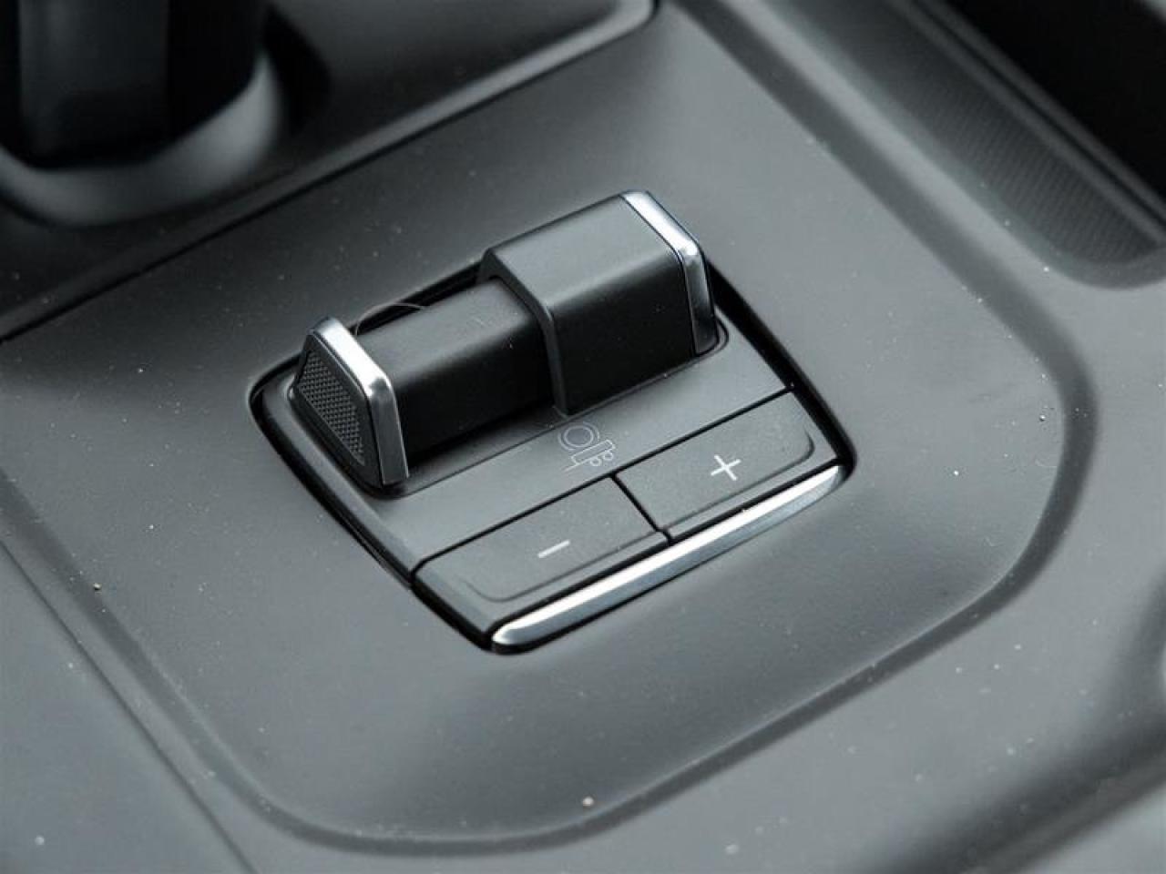 2026 GMC Sierra 1500 AT4X Photo