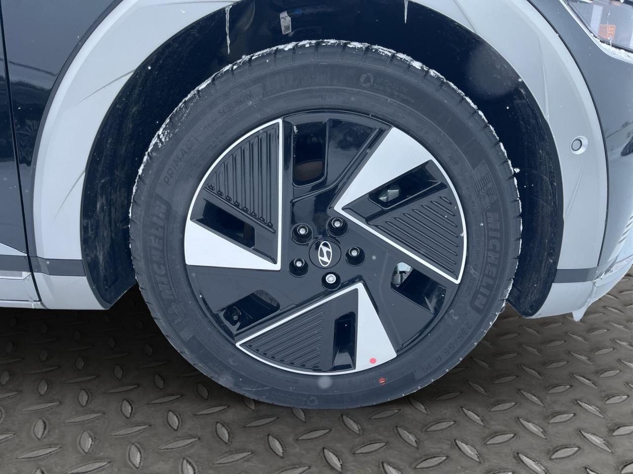 2026 Hyundai IONIQ 5 Preferred Photo