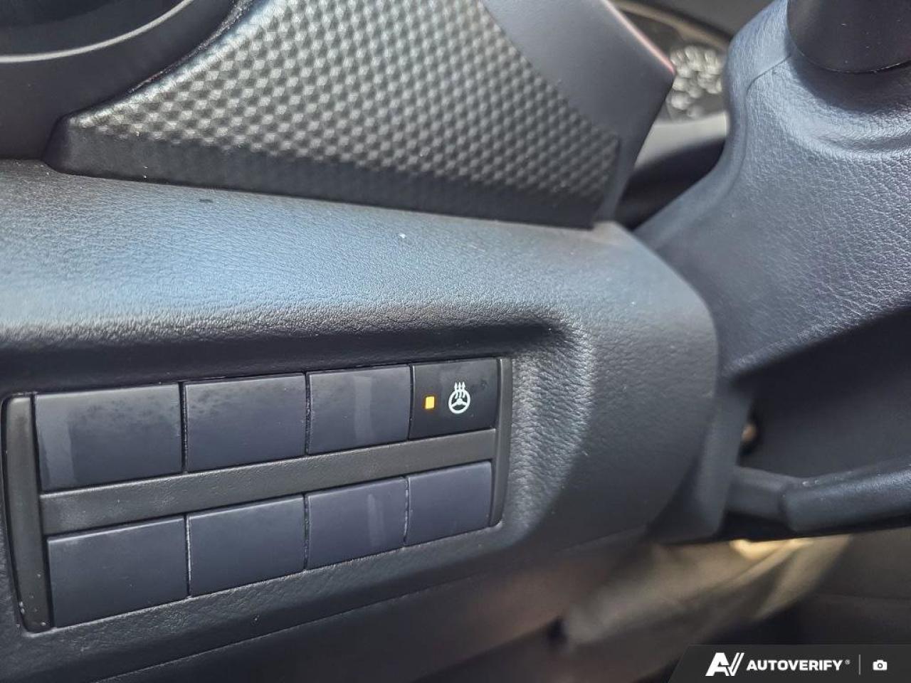 2024 Nissan Kicks SV | Android Auto | Apple Car Play | Heated Seats | Photo