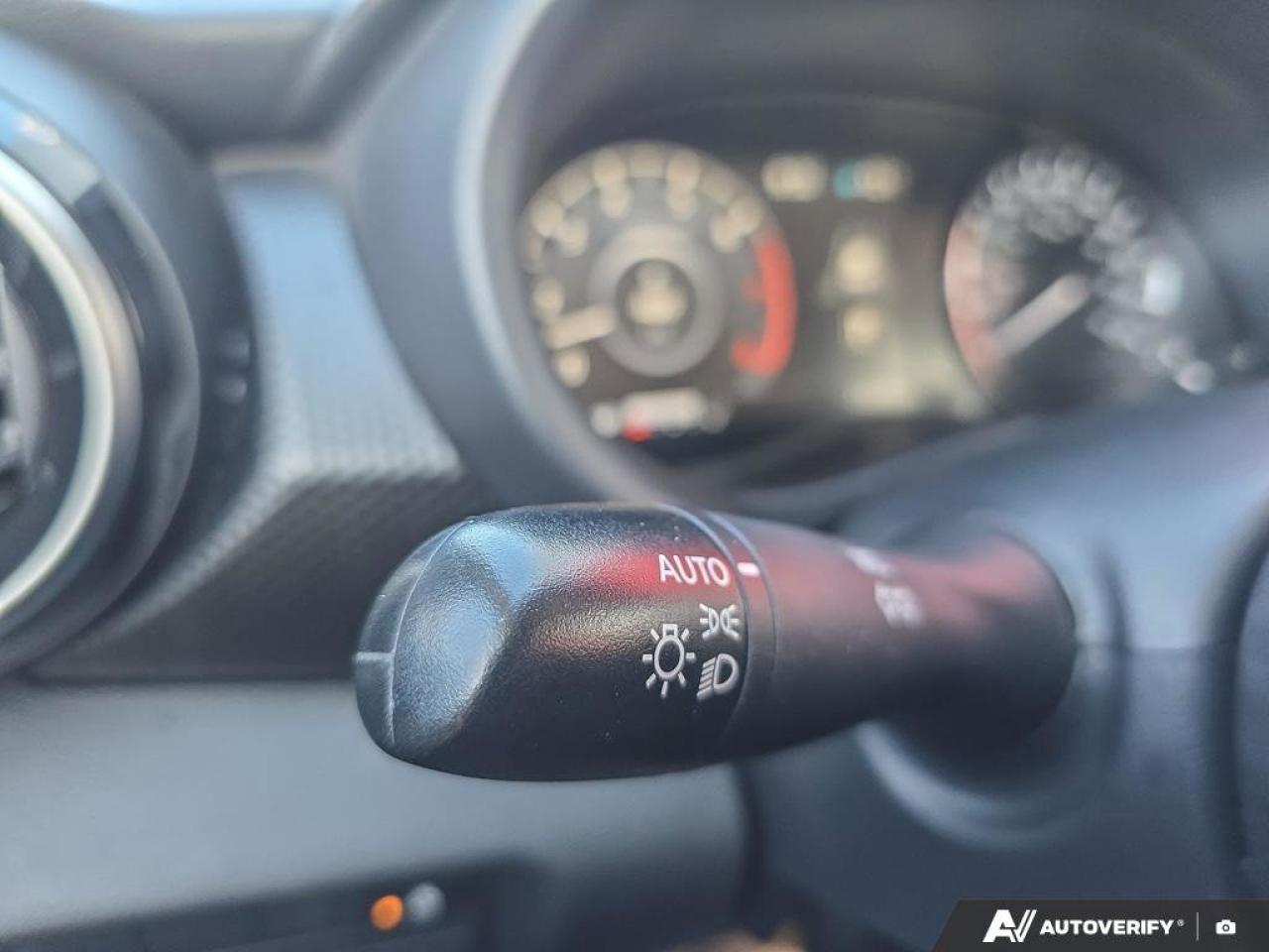 2024 Nissan Kicks SV | Android Auto | Apple Car Play | Heated Seats | Photo