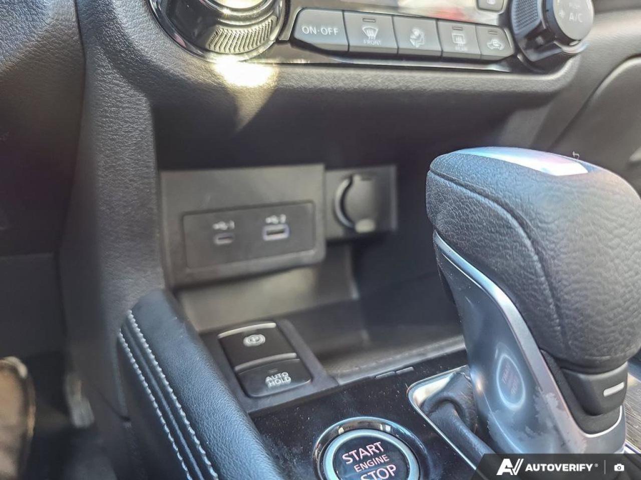 2024 Nissan Kicks SV | Android Auto | Apple Car Play | Heated Seats | Photo