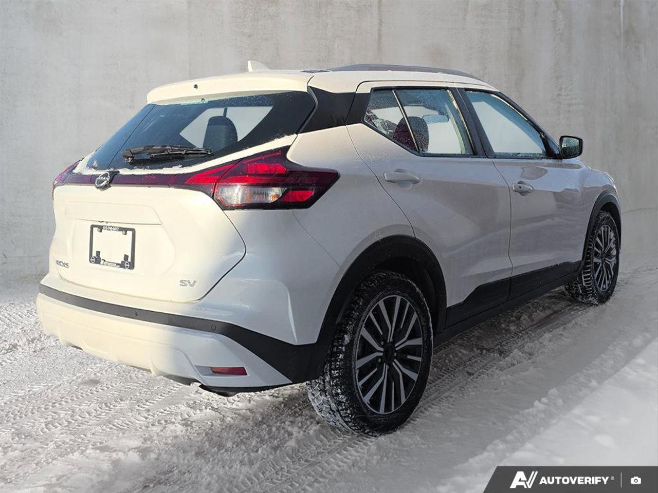 2024 Nissan Kicks SV | Android Auto | Apple Car Play | Heated Seats | Photo