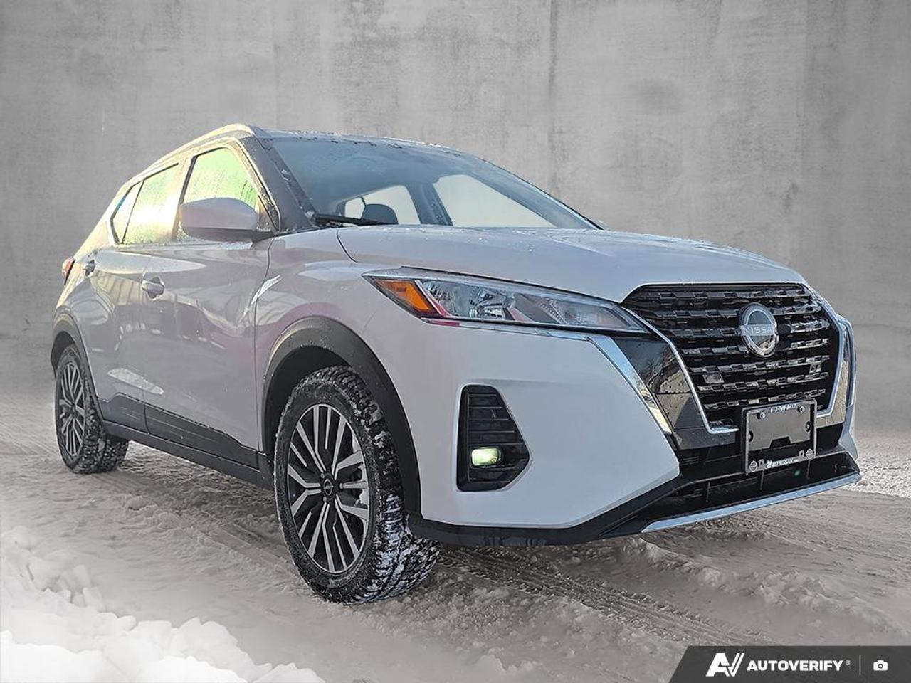 2024 Nissan Kicks SV | Android Auto | Apple Car Play | Heated Seats | Photo