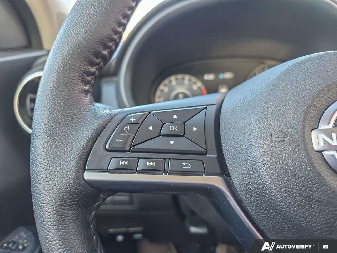 2024 Nissan Kicks SV | Android Auto | Apple Car Play | Heated Seats | Photo