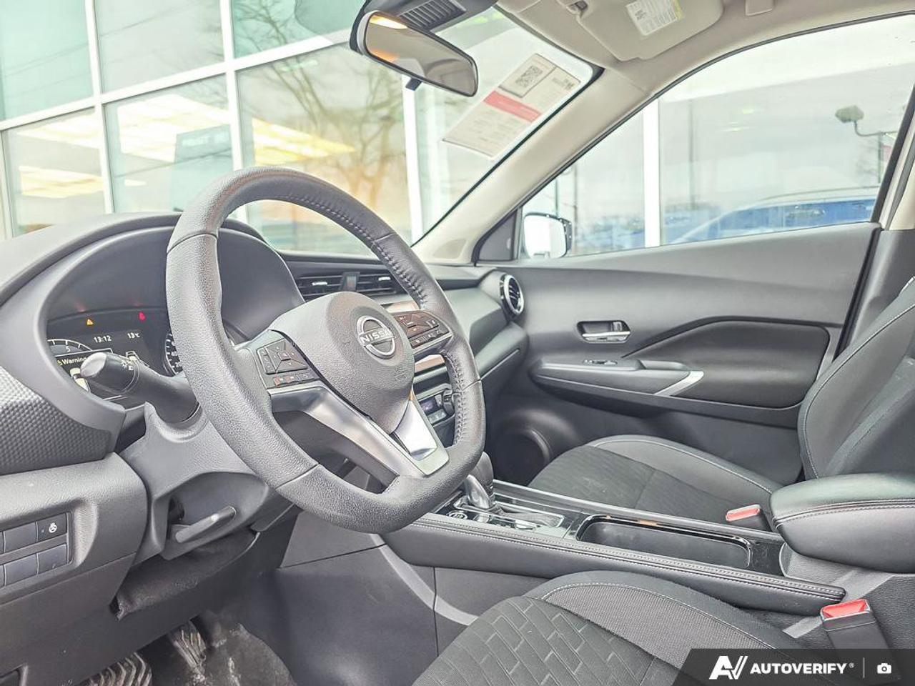 2024 Nissan Kicks SV | Android Auto | Apple Car Play | Heated Seats | Photo