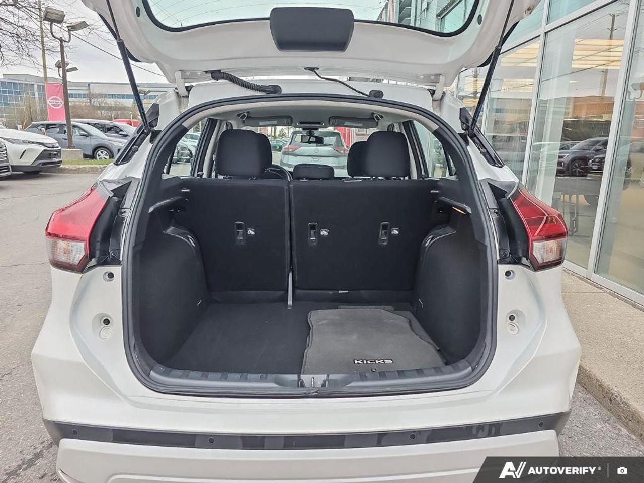 2024 Nissan Kicks SV | Android Auto | Apple Car Play | Heated Seats | Photo