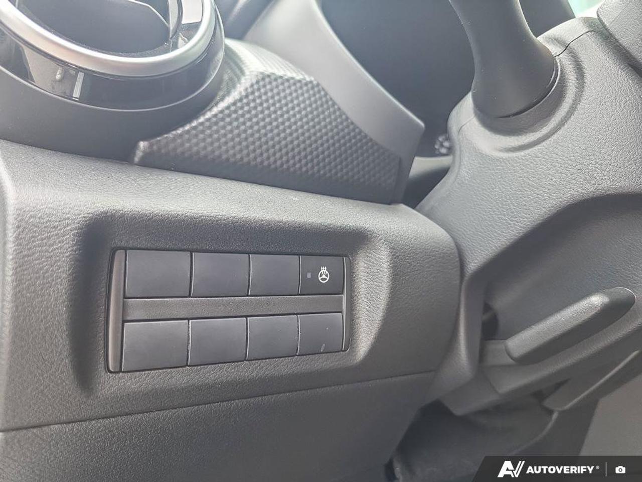 2024 Nissan Kicks SV | Android Auto | Apple Car Play | Heated Seats | Photo