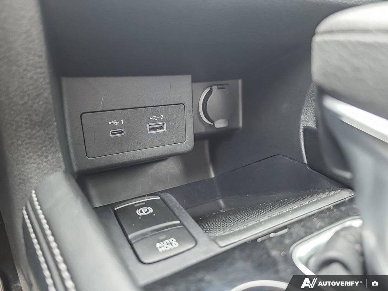 2024 Nissan Kicks SV | Android Auto | Apple Car Play | Heated Seats | Photo