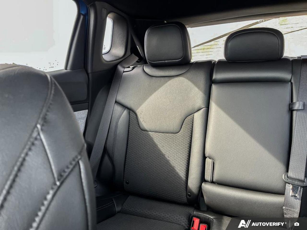 2025 Jeep Compass North | 4X4 | Apple Carplay | Android Auto | Heated Seats/Wheel | Photo