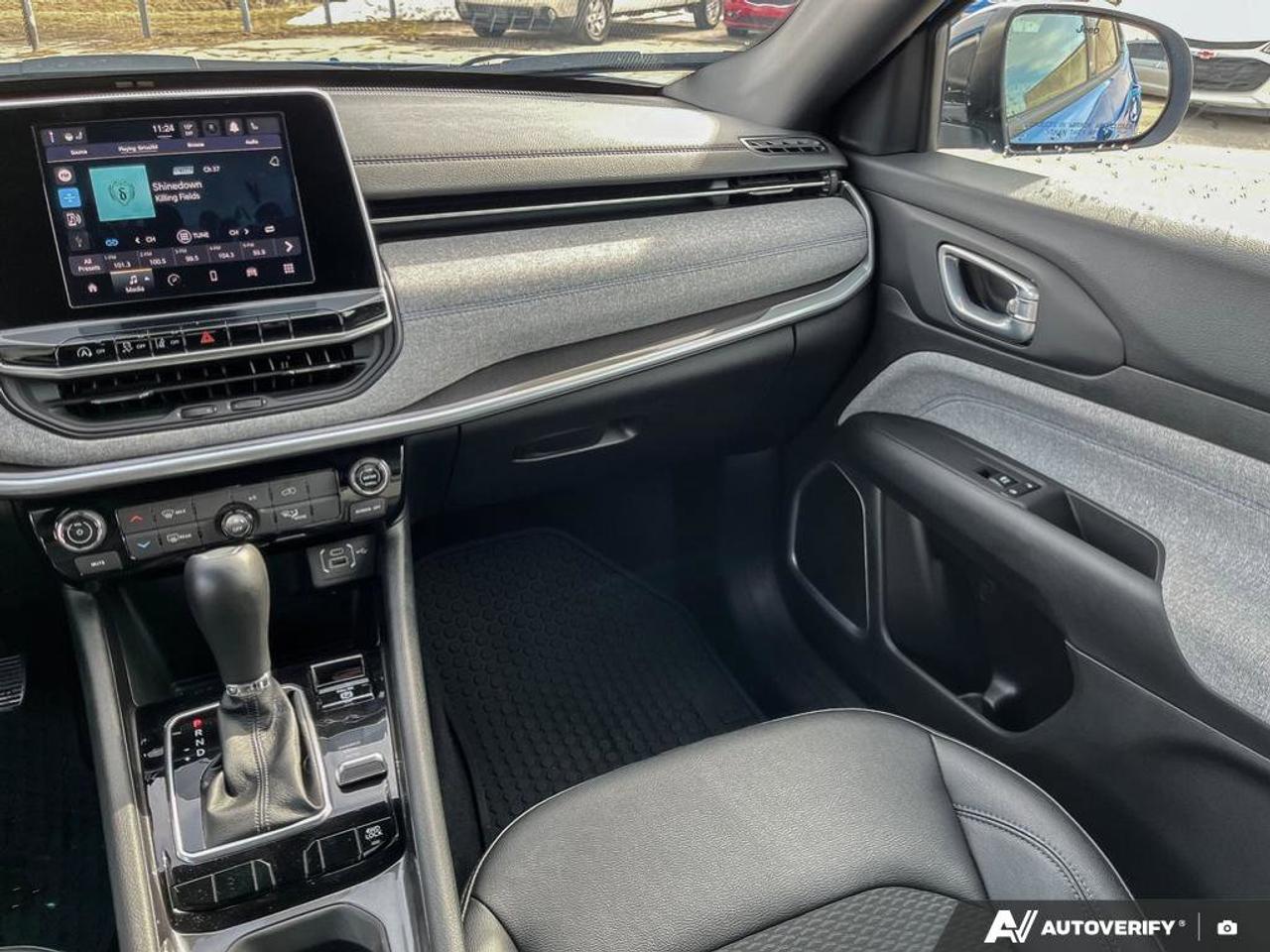 2025 Jeep Compass North | 4X4 | Apple Carplay | Android Auto | Heated Seats/Wheel | Photo