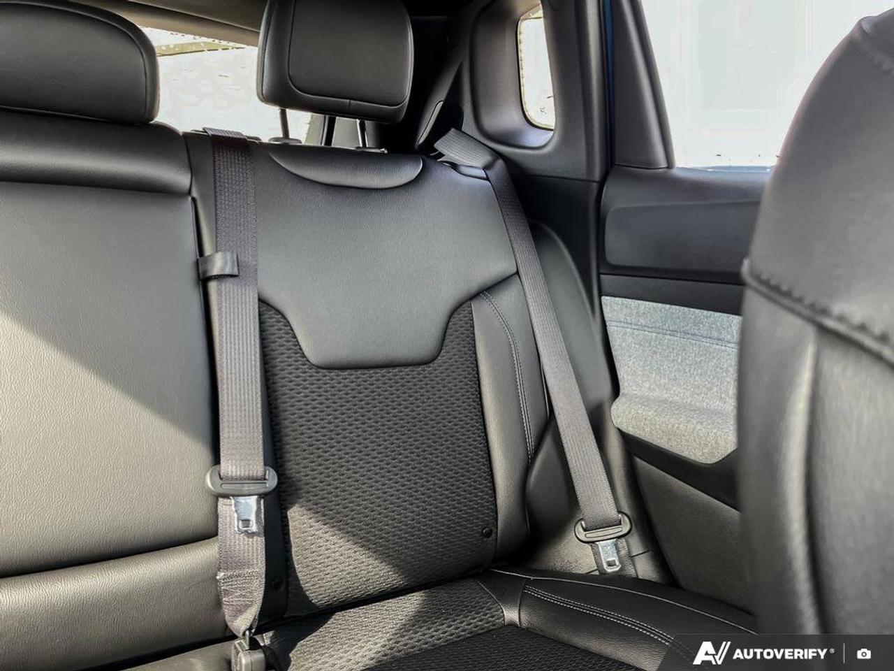 2025 Jeep Compass North | 4X4 | Apple Carplay | Android Auto | Heated Seats/Wheel | Photo