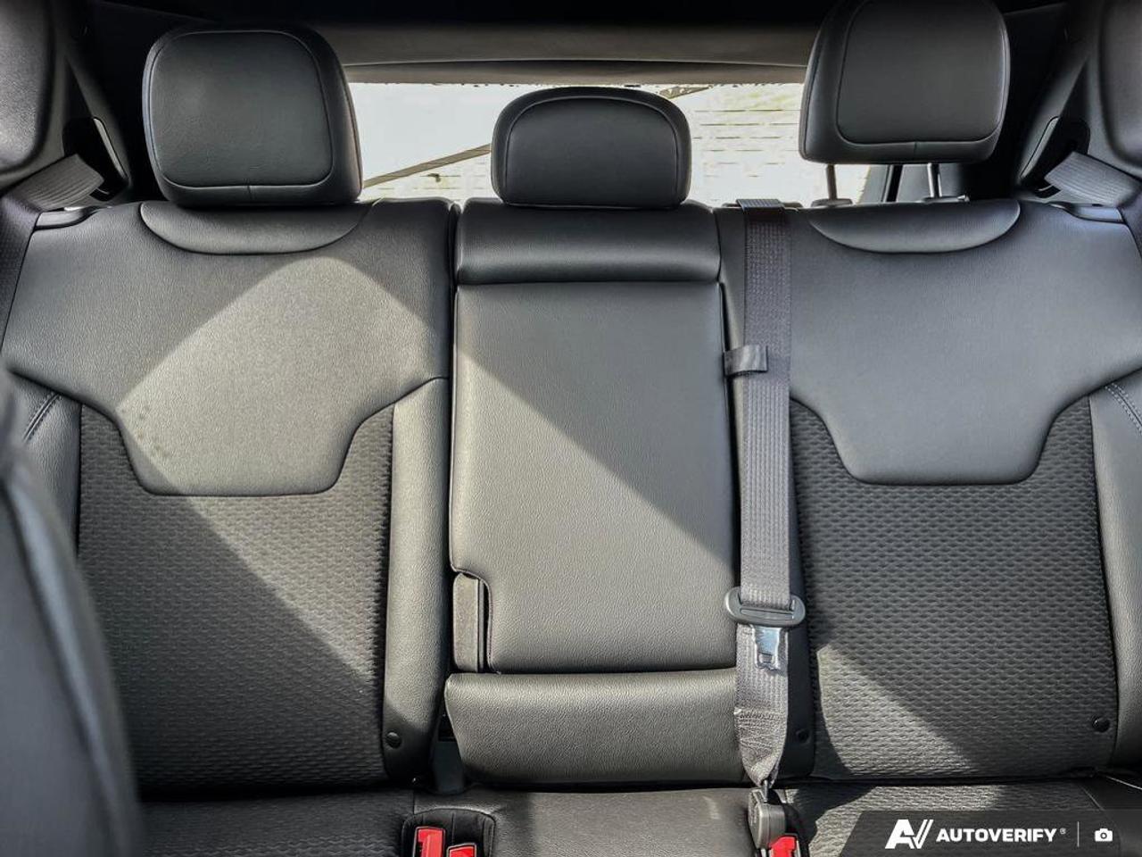 2025 Jeep Compass North | 4X4 | Apple Carplay | Android Auto | Heated Seats/Wheel | Photo