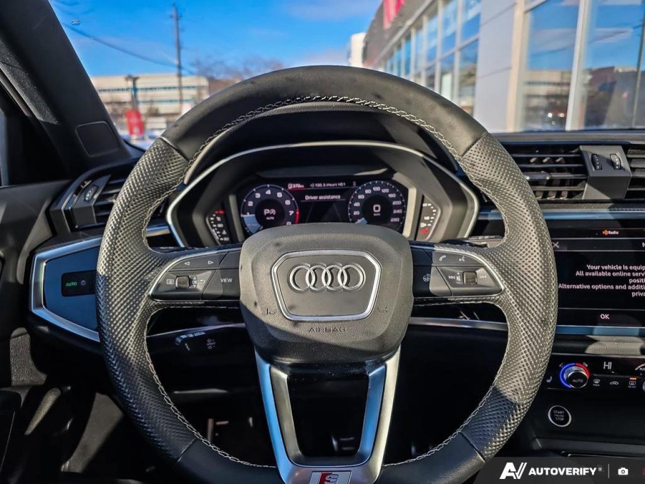 2025 Audi Q3 Progressiv | Apple CarPlay | Leather | Moonroof | Photo