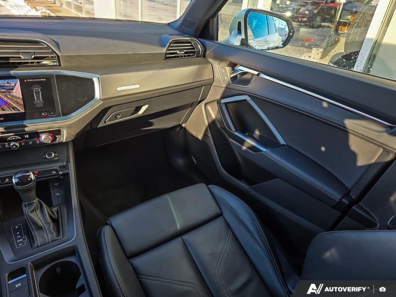 2025 Audi Q3 Progressiv | Apple CarPlay | Leather | Moonroof | Photo