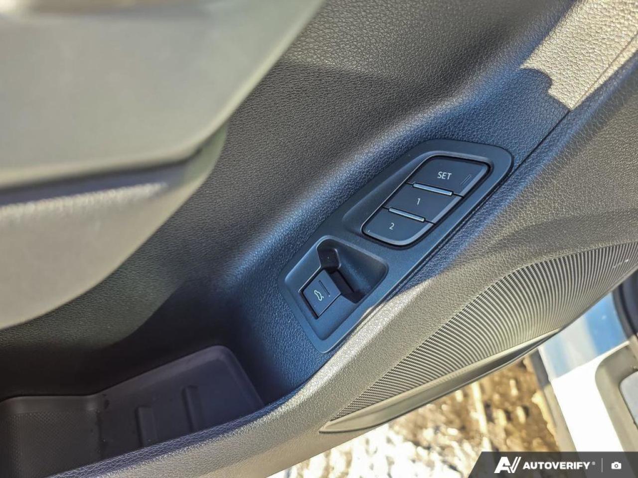 2025 Audi Q3 Progressiv | Apple CarPlay | Leather | Moonroof | Photo