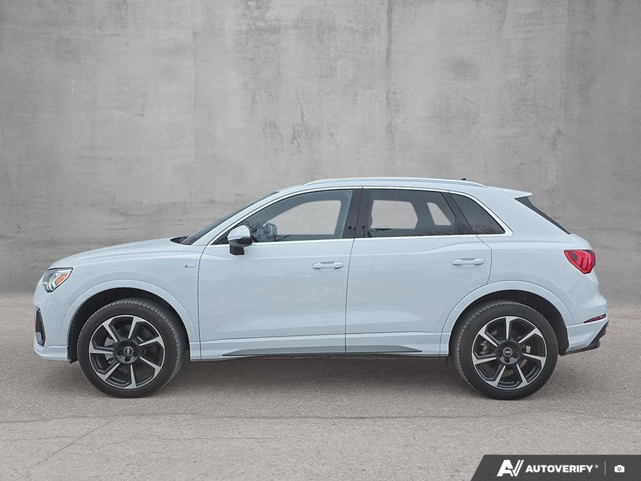 2025 Audi Q3 S Line Progressiv | Wireless Apple CarPlay | Leather | Moonroof | Photo