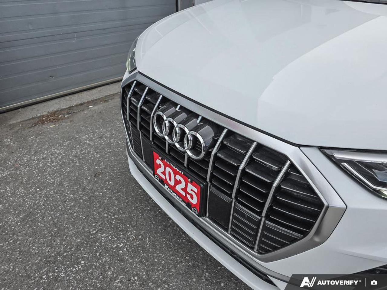 2025 Audi Q3 S Line Progressiv | Wireless Apple CarPlay | Leather | Moonroof | Photo