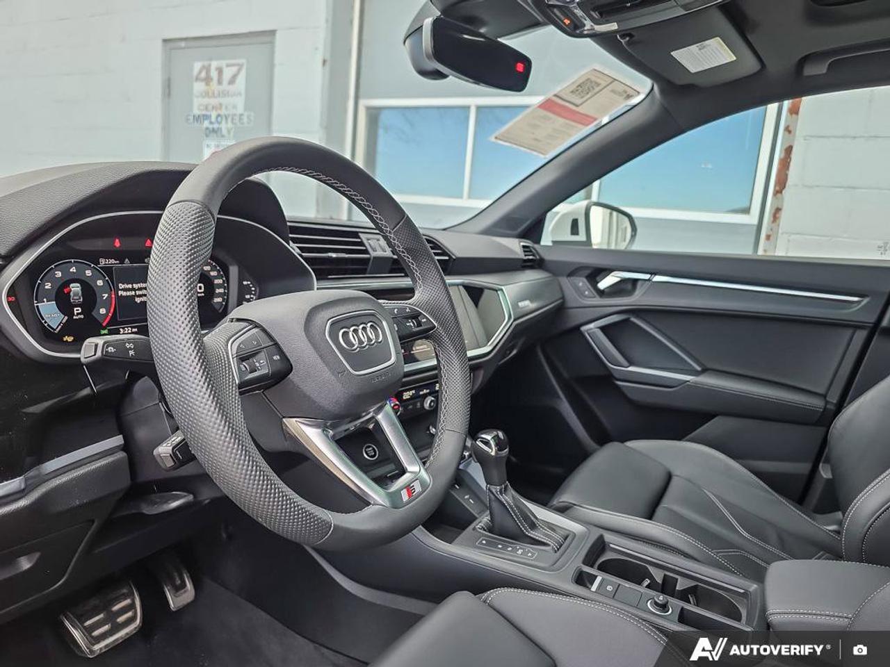 2025 Audi Q3 S Line Progressiv | Wireless Apple CarPlay | Leather | Moonroof | Photo