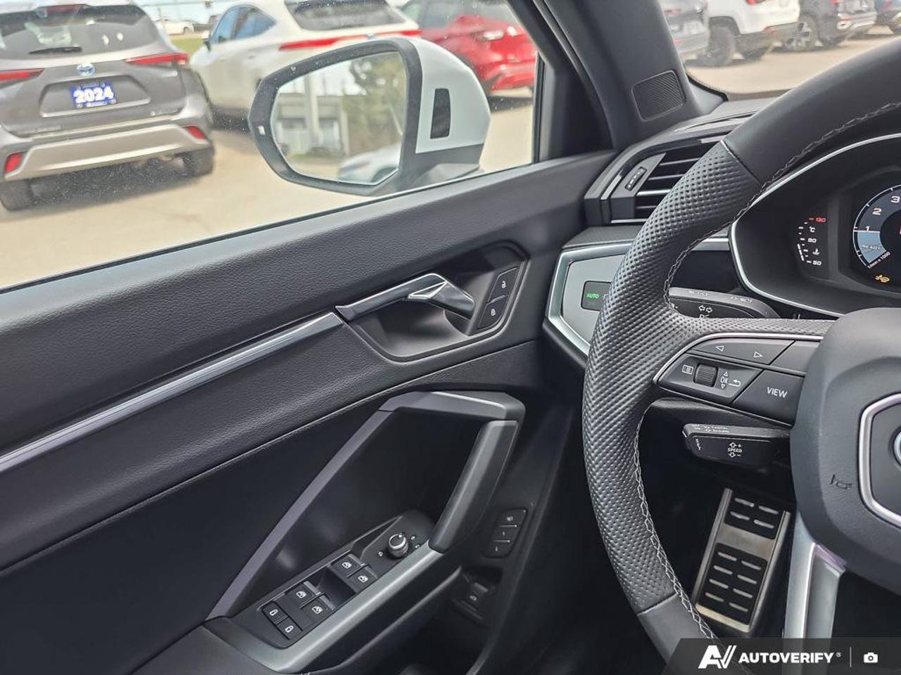 2025 Audi Q3 S Line Progressiv | Wireless Apple CarPlay | Leather | Moonroof | Photo