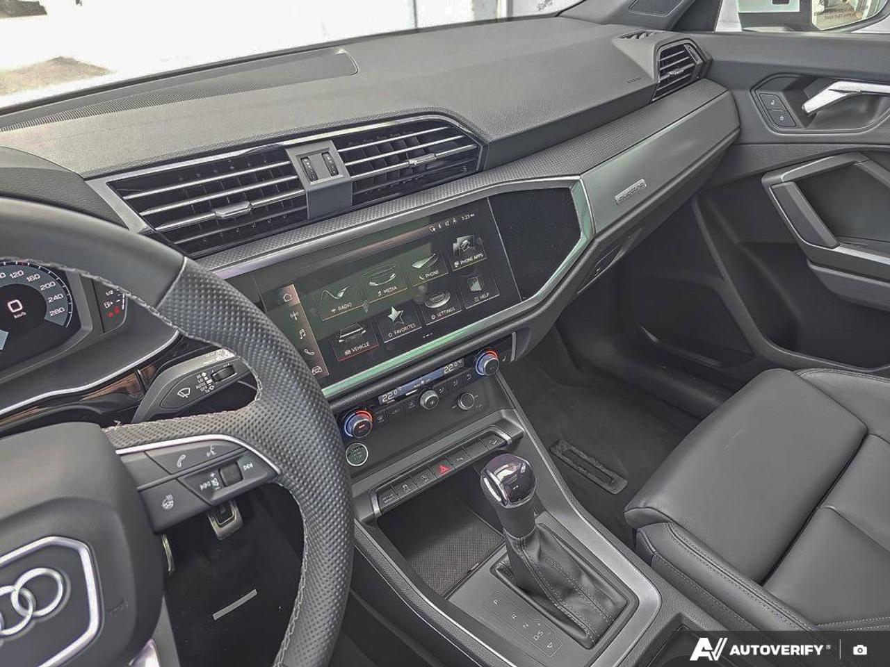 2025 Audi Q3 S Line Progressiv | Wireless Apple CarPlay | Leather | Moonroof | Photo