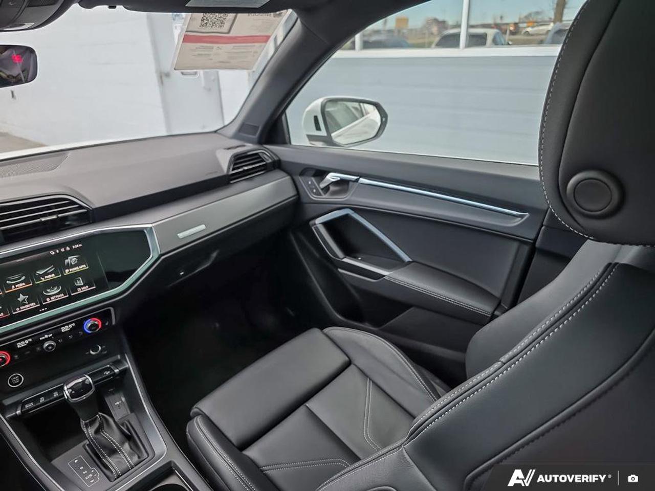 2025 Audi Q3 S Line Progressiv | Wireless Apple CarPlay | Leather | Moonroof | Photo