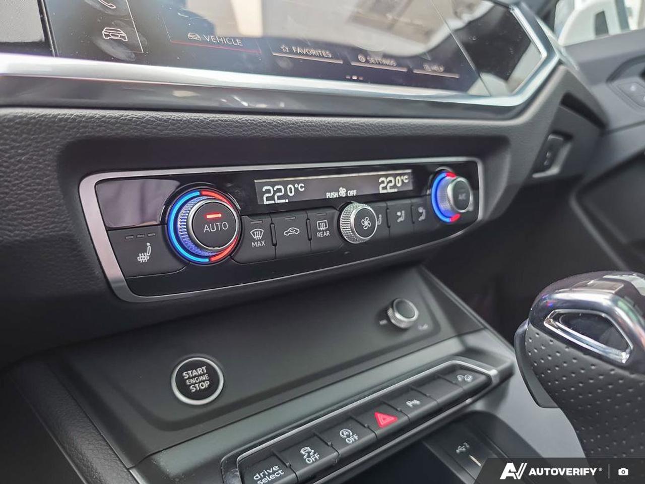 2025 Audi Q3 S Line Progressiv | Wireless Apple CarPlay | Leather | Moonroof | Photo
