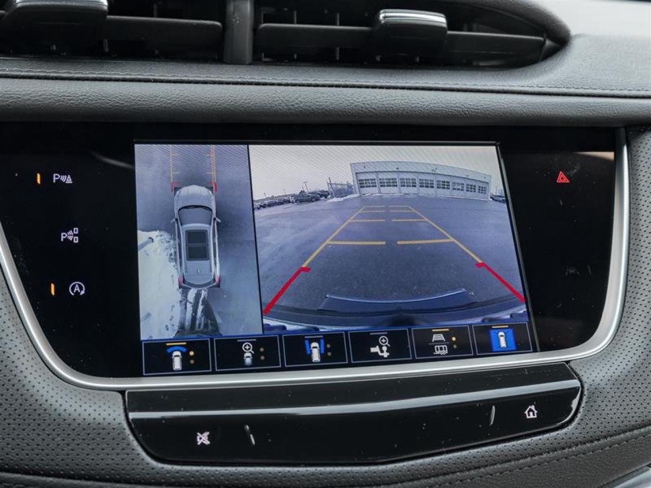 2026 Cadillac XT5 Sport Photo