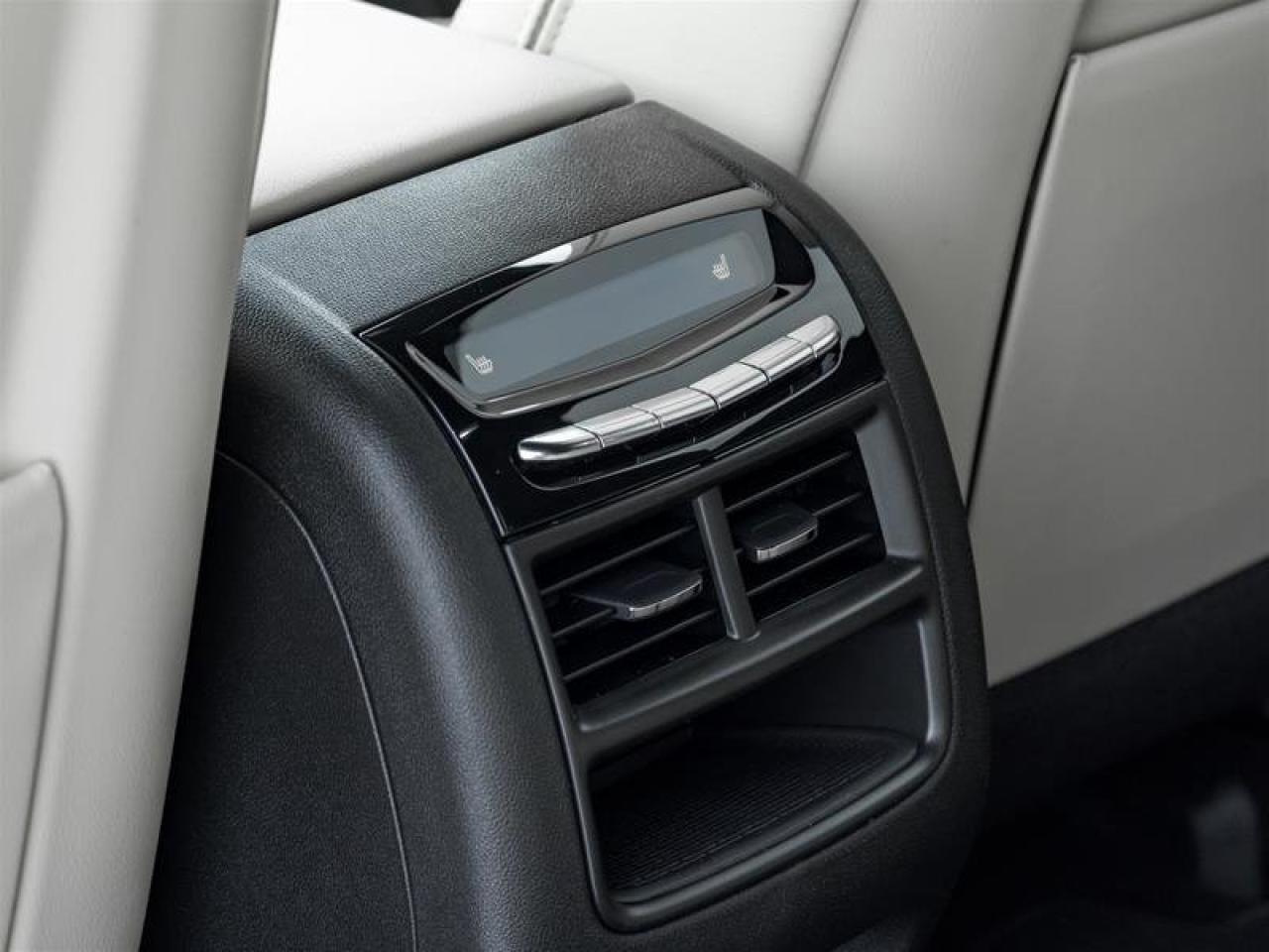 2026 Cadillac XT5 Sport Photo