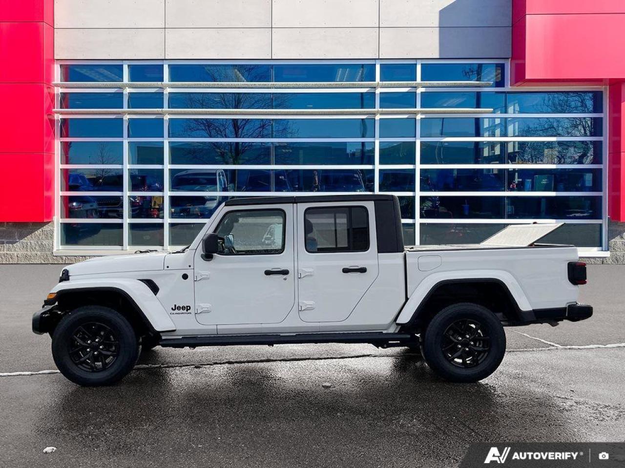 2021 Jeep Gladiator Black Appearance | Nav | Heated Seats\Wheel | Apple Carplay | Photo