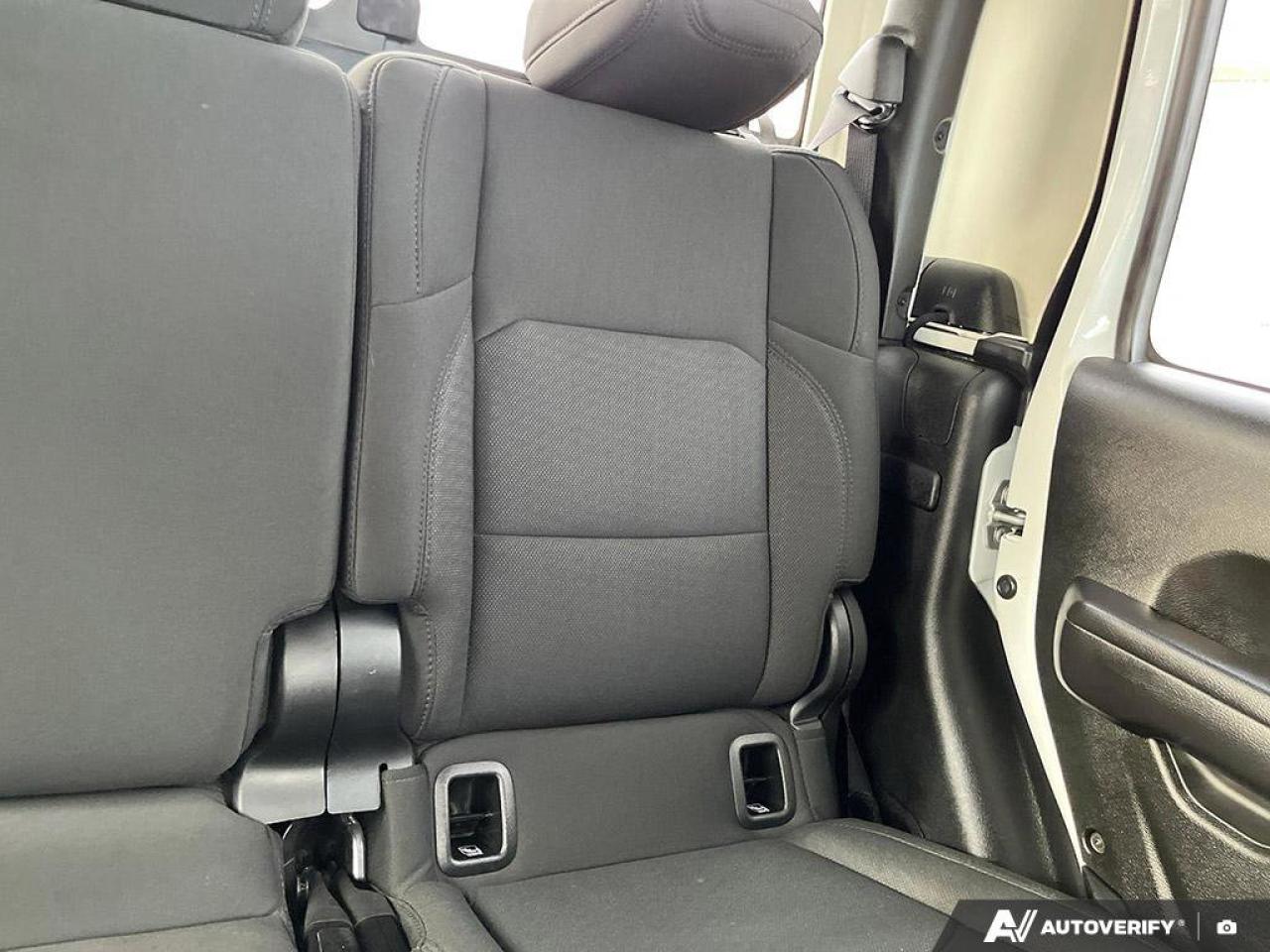 2021 Jeep Gladiator Black Appearance | Nav | Heated Seats\Wheel | Apple Carplay | Photo