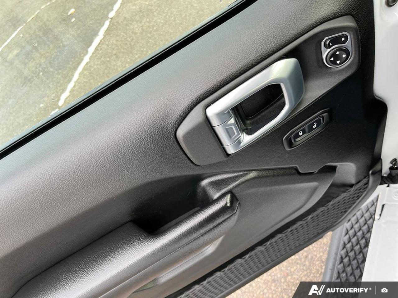 2021 Jeep Gladiator Black Appearance | Nav | Heated Seats\Wheel | Apple Carplay | Photo