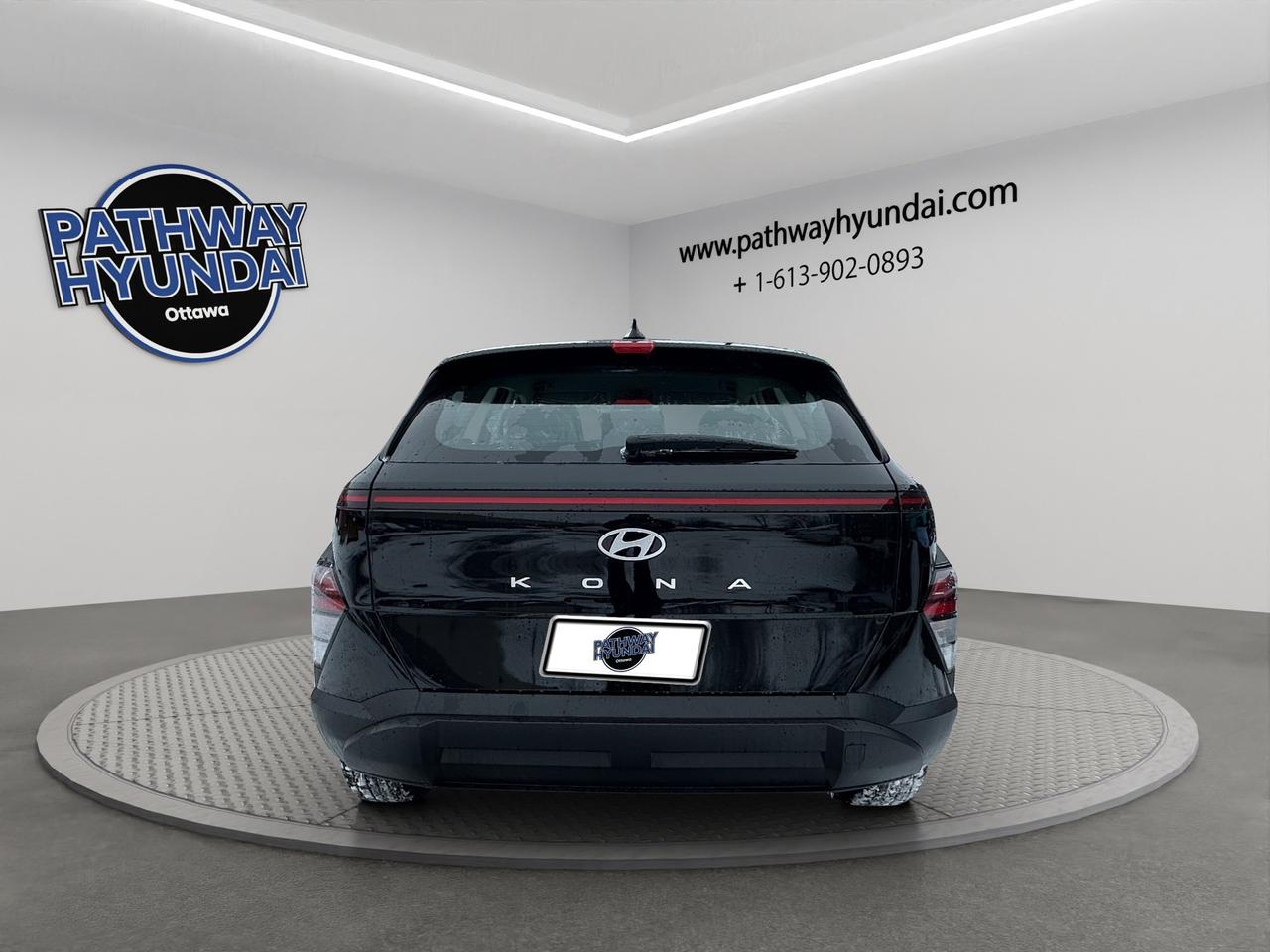 2026 Hyundai KONA Essential Photo4
