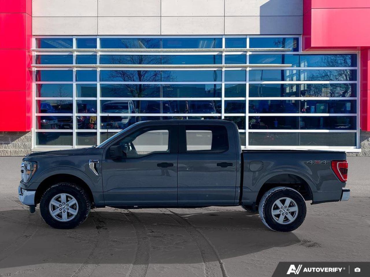 2023 Ford F-150 XLT Crew 4X4 | 3.5L EcoBoost | Power Seat | CarPlay + Android | Rear Camera | and more! Photo