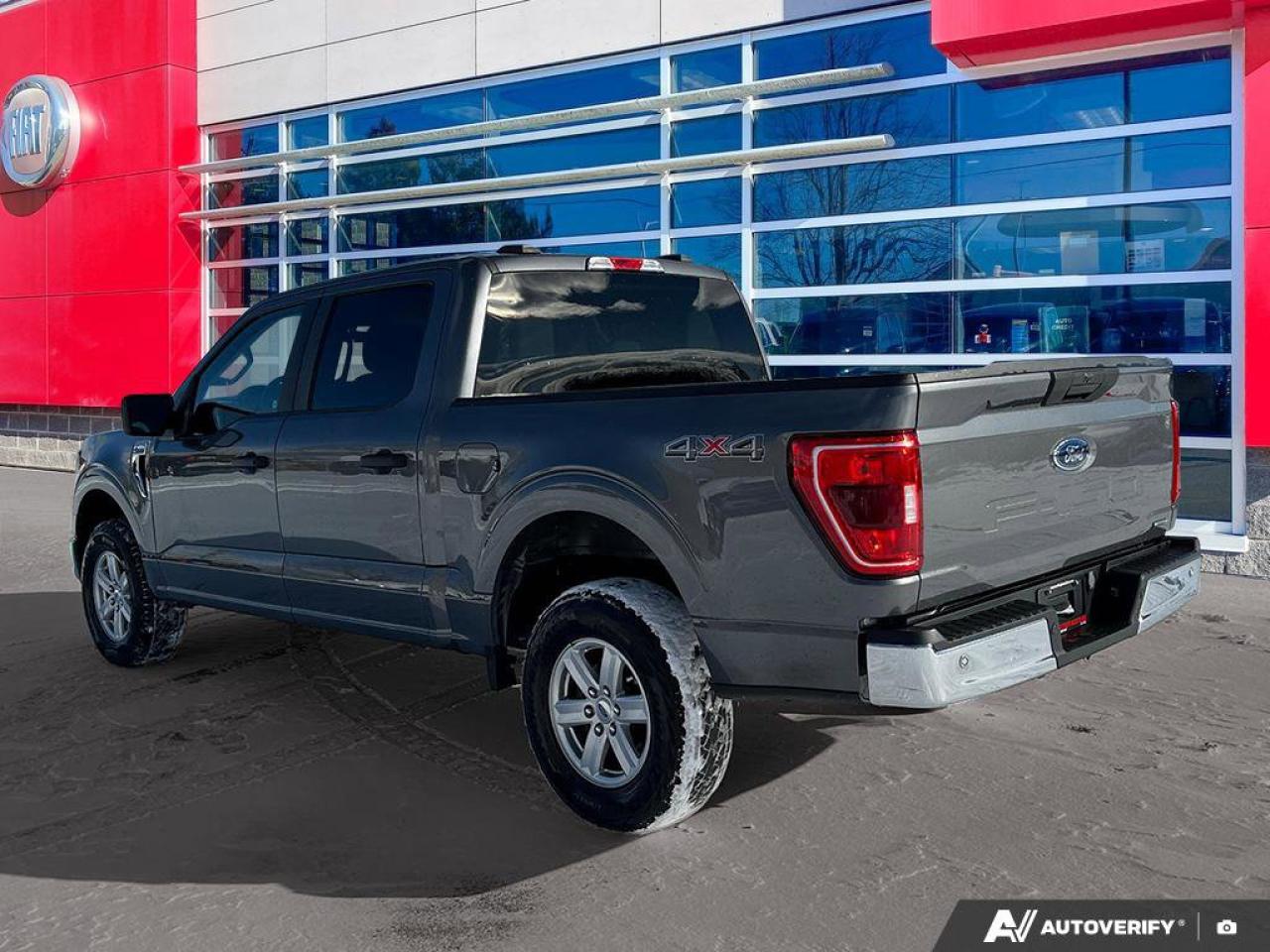 2023 Ford F-150 XLT Crew 4X4 | 3.5L EcoBoost | Power Seat | CarPlay + Android | Rear Camera | and more! Photo2