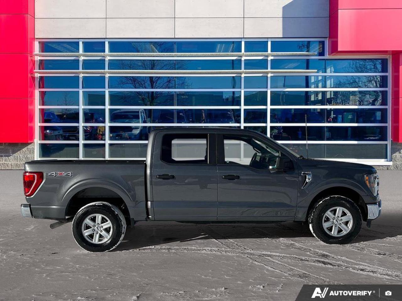 2023 Ford F-150 XLT Crew 4X4 | 3.5L EcoBoost | Power Seat | CarPlay + Android | Rear Camera | and more! Photo