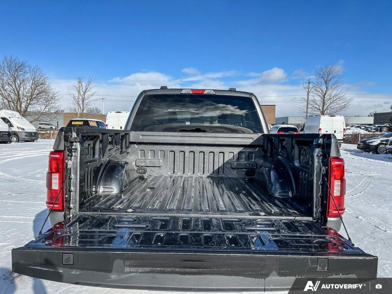 2023 Ford F-150 XLT Crew 4X4 | 3.5L EcoBoost | Power Seat | CarPlay + Android | Rear Camera | and more! Photo