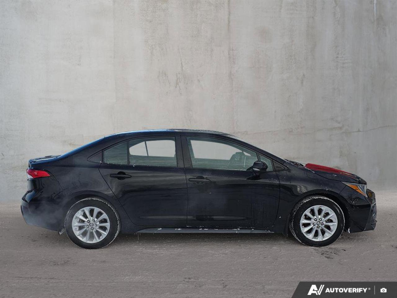 2021 Toyota Corolla SE | 6 Speed iMT | Apple Car Play | Heated Seats | Photo4