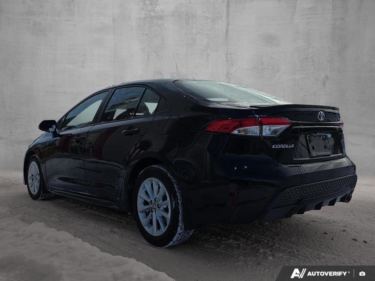 2021 Toyota Corolla SE | 6 Speed iMT | Apple Car Play | Heated Seats | Photo