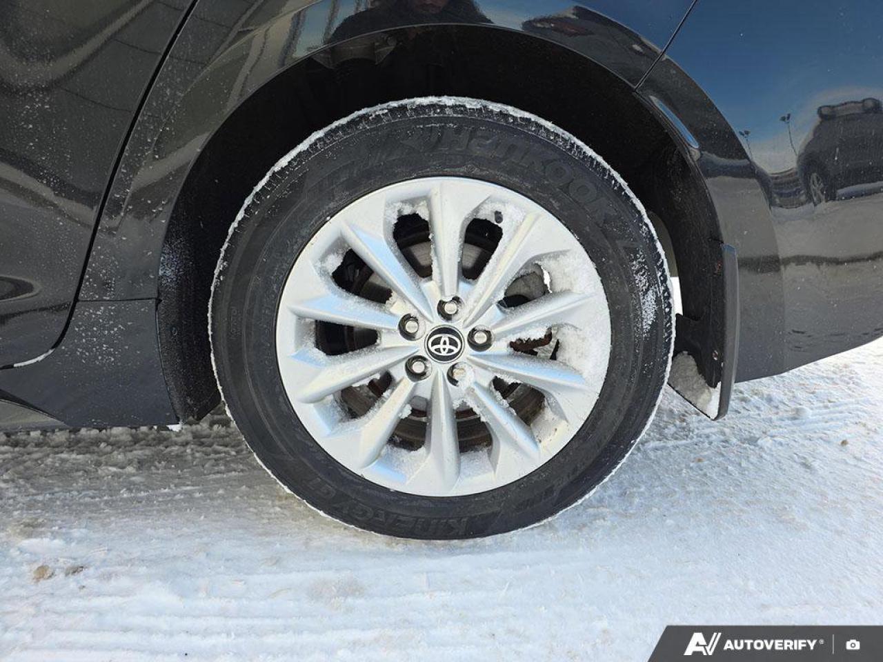 2021 Toyota Corolla SE | 6 Speed iMT | Apple Car Play | Heated Seats | Photo