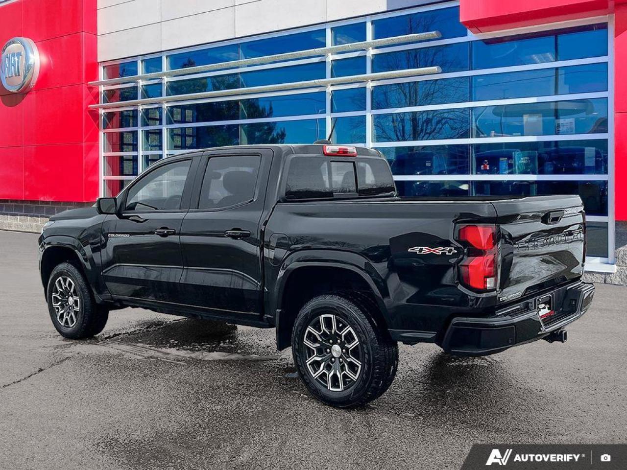 2023 Chevrolet Colorado LT | Leather | Sunroof | Heated Seats + Steering | Remote Start | Bose Audio | and More ! Photo