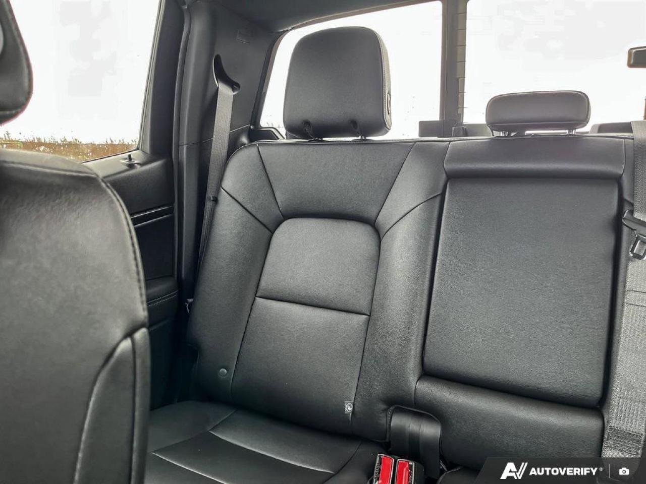 2023 Chevrolet Colorado LT | Leather | Sunroof | Heated Seats + Steering | Remote Start | Bose Audio | and More ! Photo