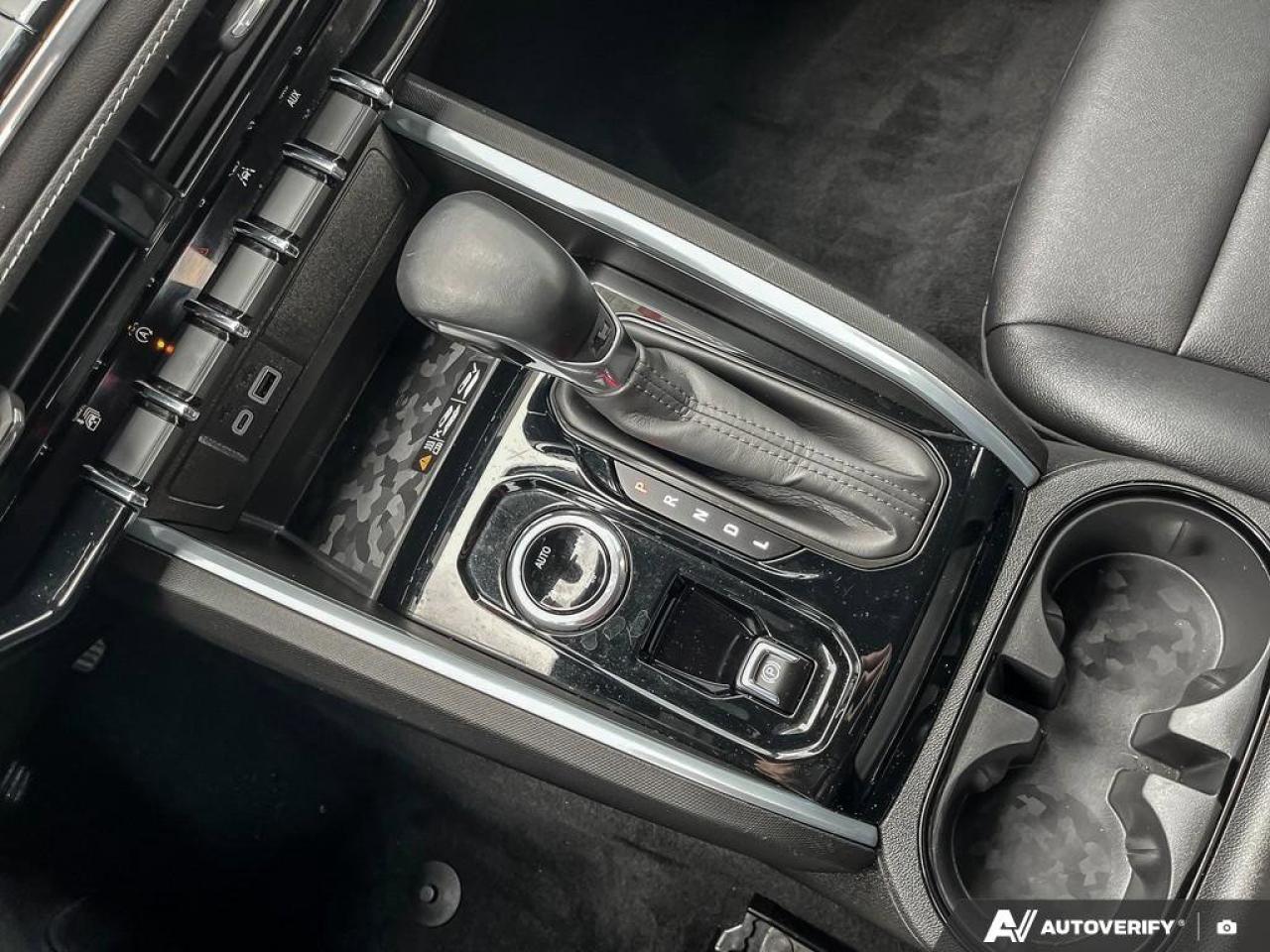 2023 Chevrolet Colorado LT | Leather | Sunroof | Heated Seats + Steering | Remote Start | Bose Audio | and More ! Photo