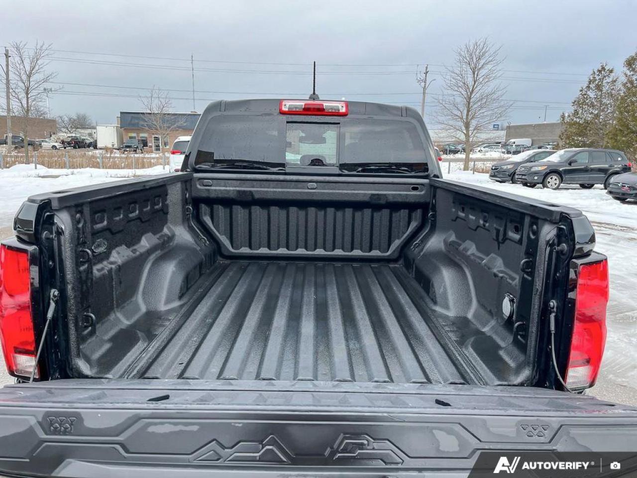 2023 Chevrolet Colorado LT | Leather | Sunroof | Heated Seats + Steering | Remote Start | Bose Audio | and More ! Photo