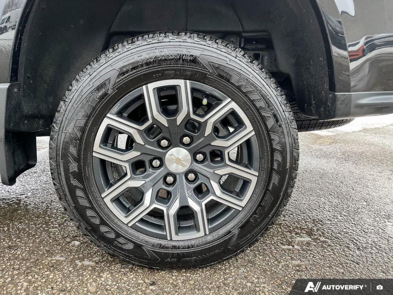 2023 Chevrolet Colorado LT | Leather | Sunroof | Heated Seats + Steering | Remote Start | Bose Audio | and More ! Photo