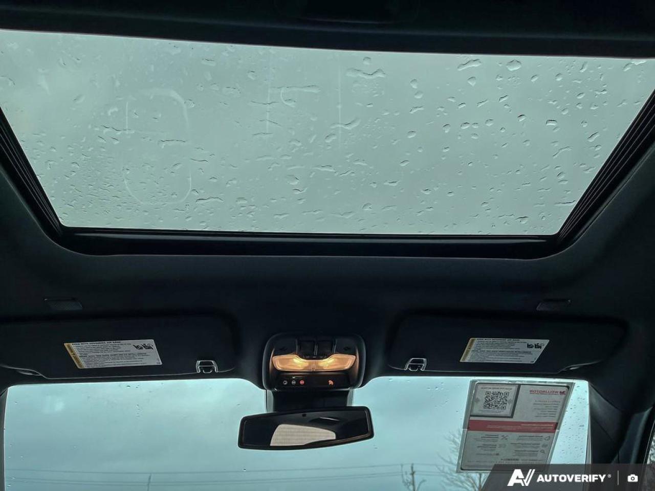 2023 Chevrolet Colorado LT | Leather | Sunroof | Heated Seats + Steering | Remote Start | Bose Audio | and More ! Photo