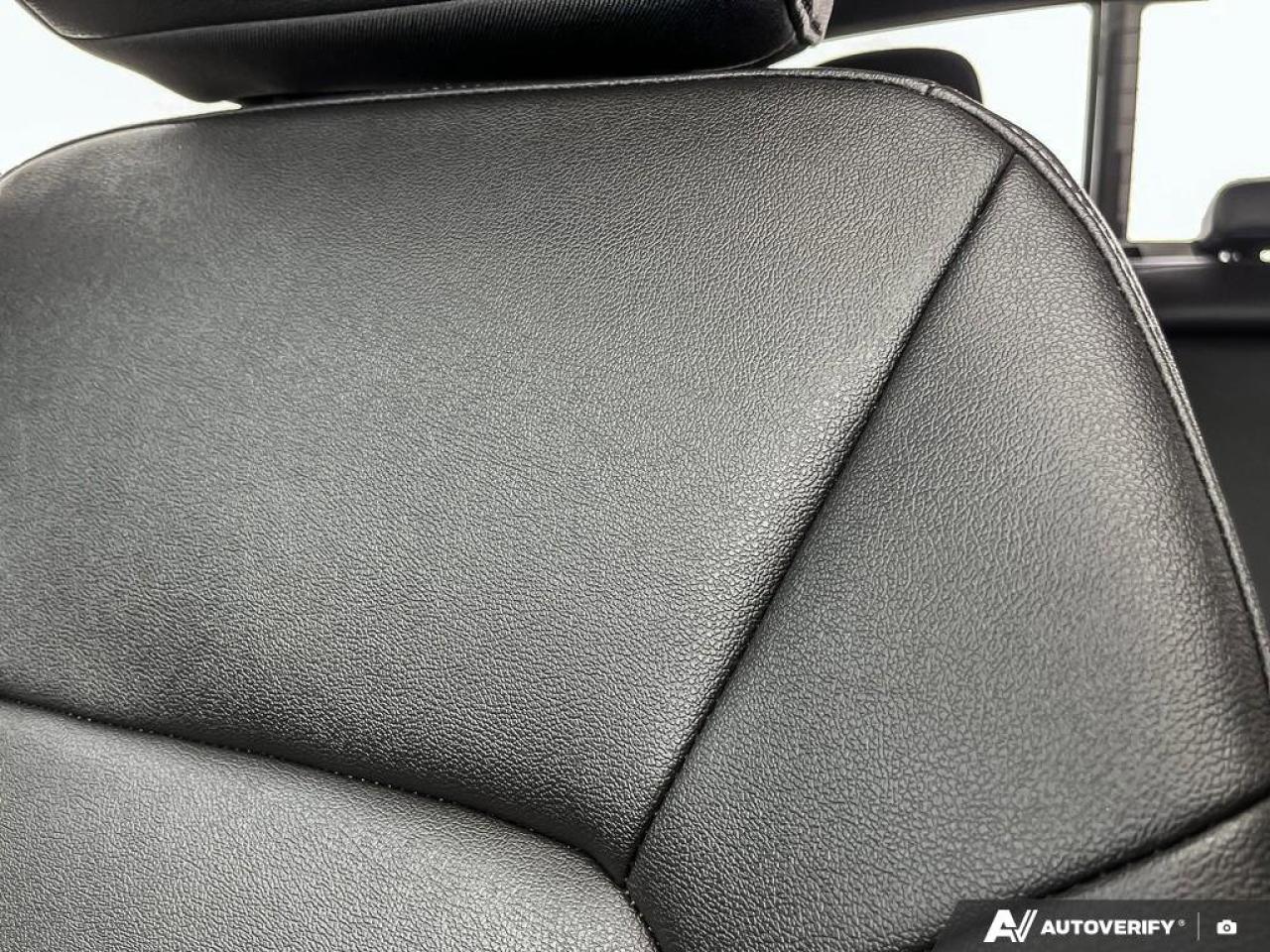 2023 Chevrolet Colorado LT | Leather | Sunroof | Heated Seats + Steering | Remote Start | Bose Audio | and More ! Photo