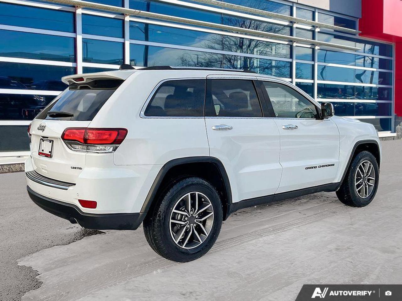 2021 Jeep Grand Cherokee Limited 4x4 | Leather | Navi | Sunroof | Heated Seats + Steering | Power Liftgate | and More ! Photo