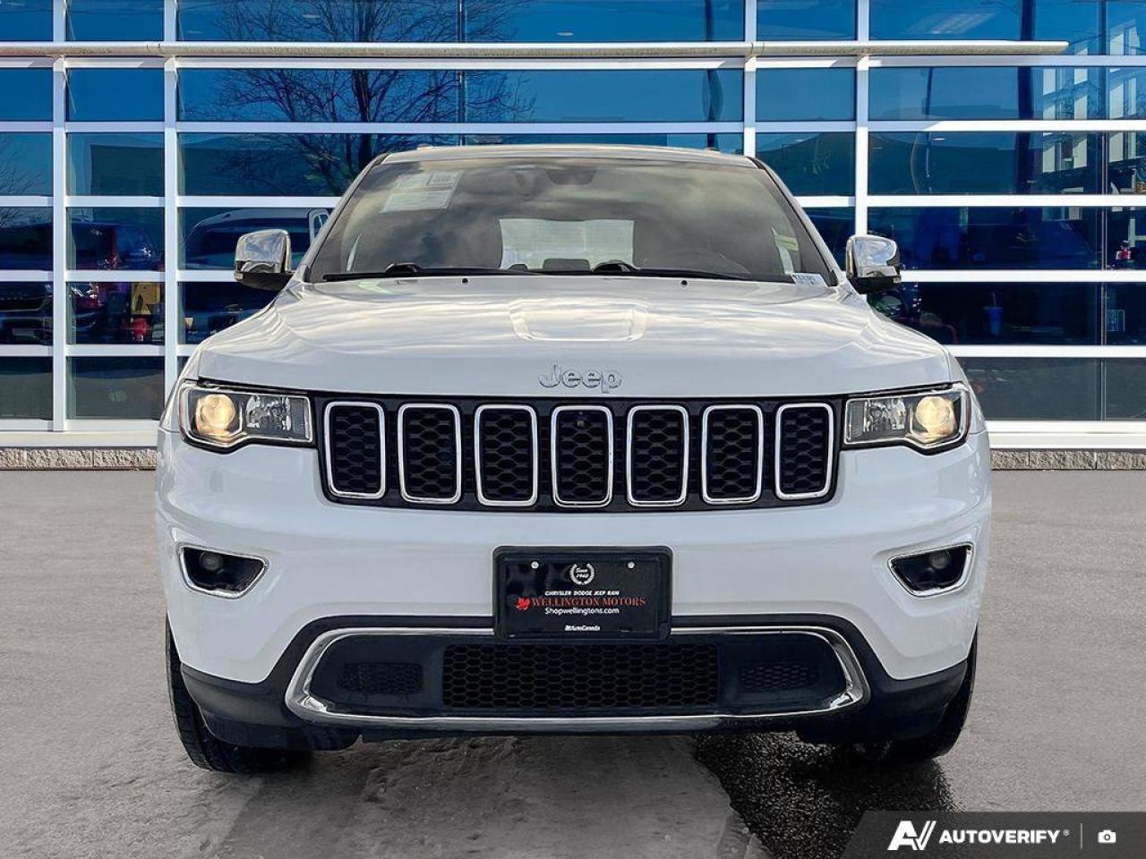 2021 Jeep Grand Cherokee Limited 4x4 | Leather | Navi | Sunroof | Heated Seats + Steering | Power Liftgate | and More ! Photo