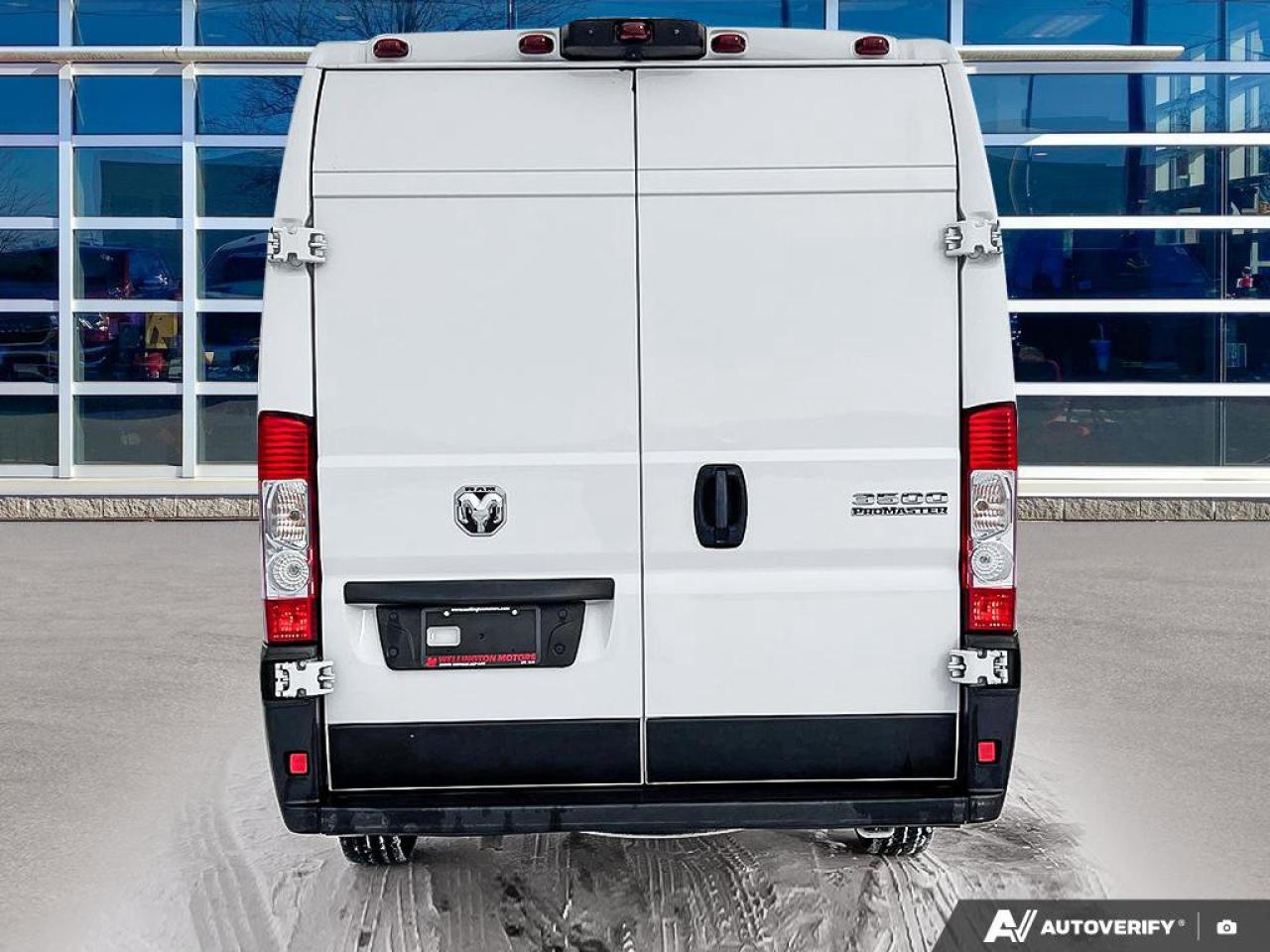 2024 RAM ProMaster Cargo Van 159 WB EXT High Roof | Adaptive Cruise | Forward Collision Warning | Carplay + Android | and More ! Photo3