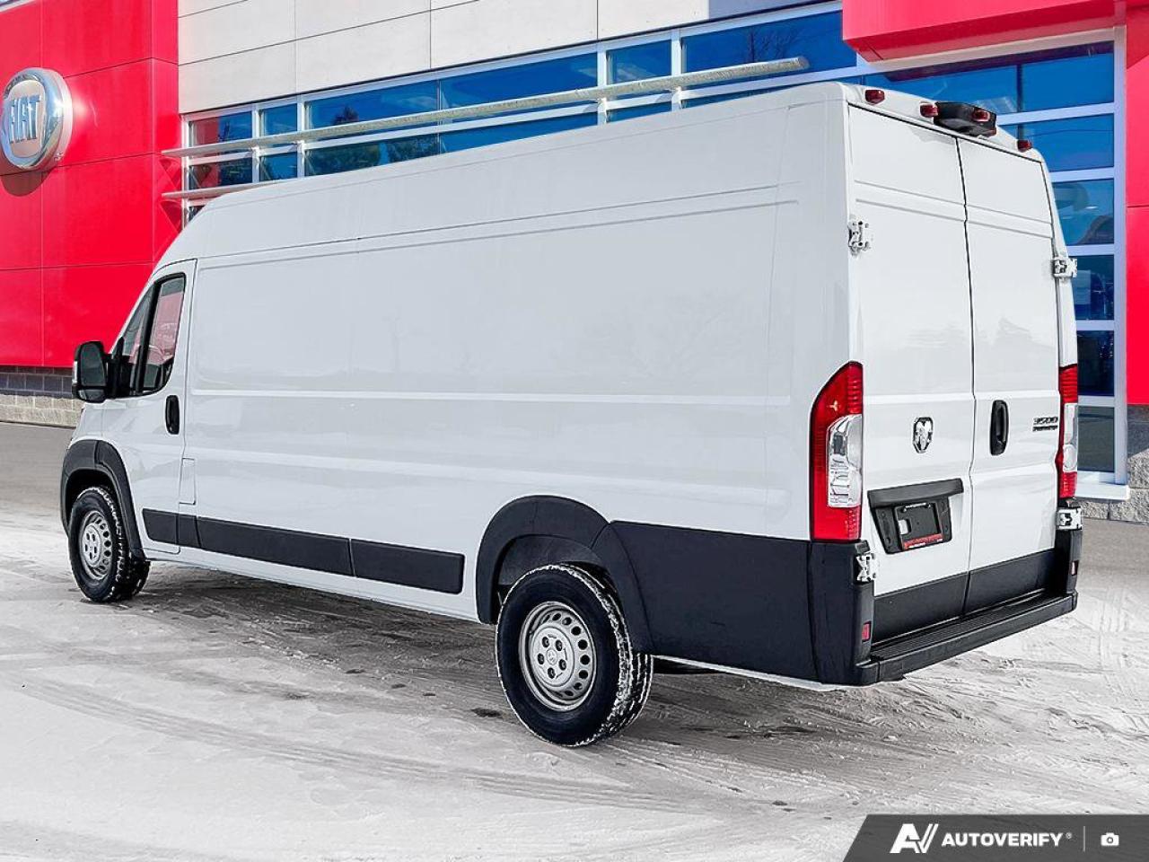 2024 RAM ProMaster Cargo Van 159 WB EXT High Roof | Adaptive Cruise | Forward Collision Warning | Carplay + Android | and More ! Photo2